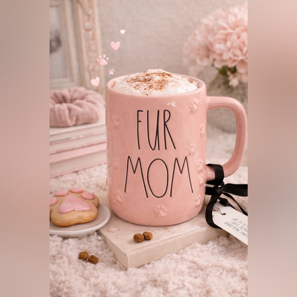 🐾💗 Rae Dunn “FUR MOM” Pink Paw Print Mug 💗🐾